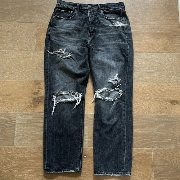 American Eagle Outfitters Denim - American Eagle Distressed Black Wash 90’s Boyfriend Jeans size 8
